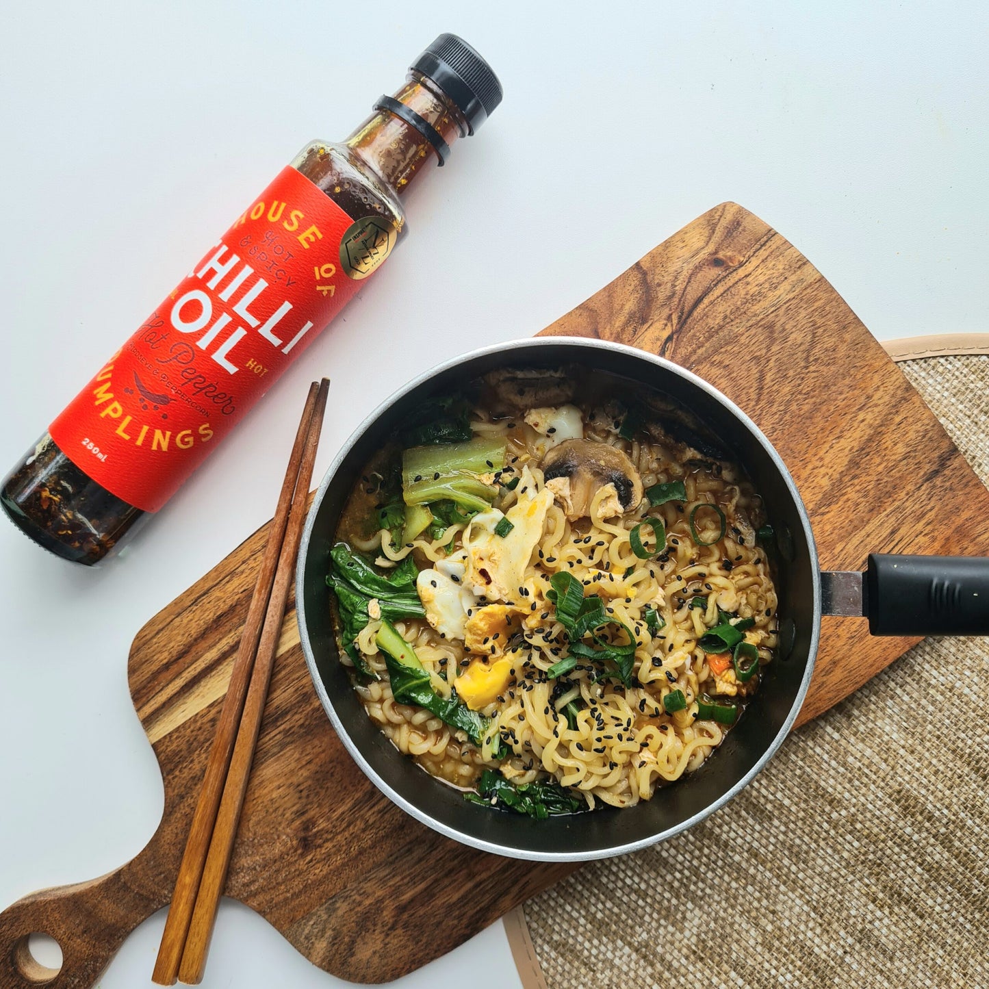 House of Dumplings Hot Chilli Oil with Hot Pepper