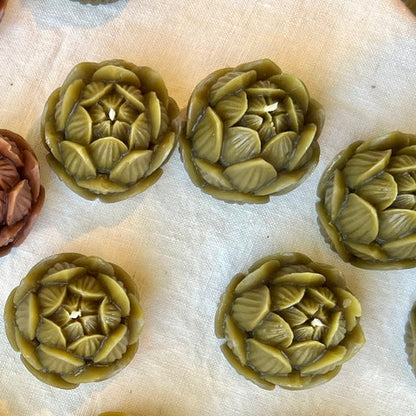 The Authentic Honeyu Co. Mini Lotus Candles