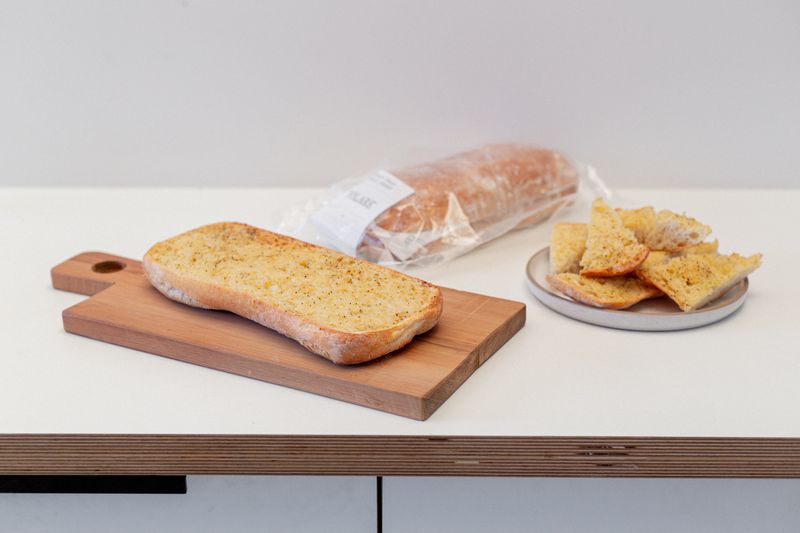 Volare Garlic Bread (FROZEN)